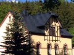Mehrfamilienhaus-ISOLA-Powertekk-Oberflaeche-exklusiv